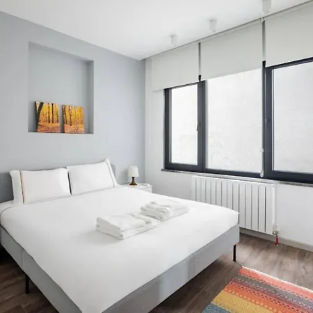 Cozy Prime Location 1bd1bath Sweet Home! #404 *